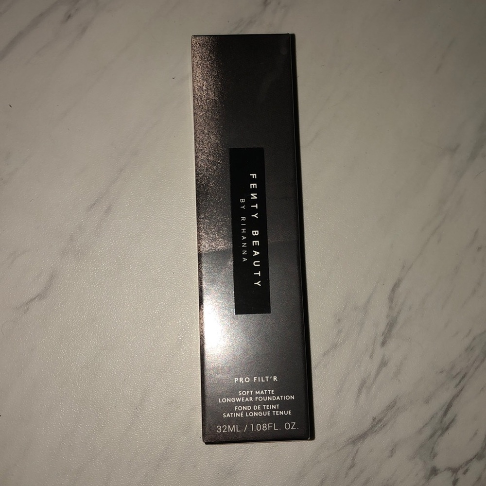 Fenty beauty Pro Filt’r soft matte foundation 270